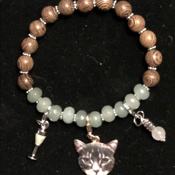 Charm bracelets - Picture 8 of 8